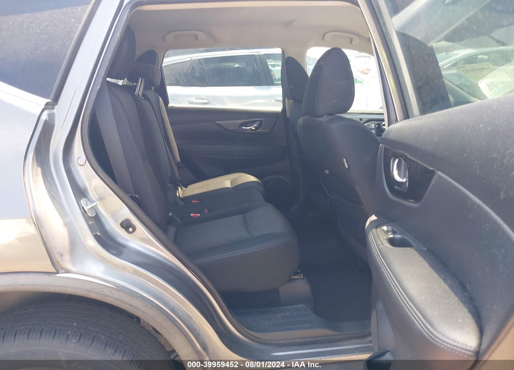 2017 NISSAN ROGUE SV VIN: KNMAT2MV0HP522482