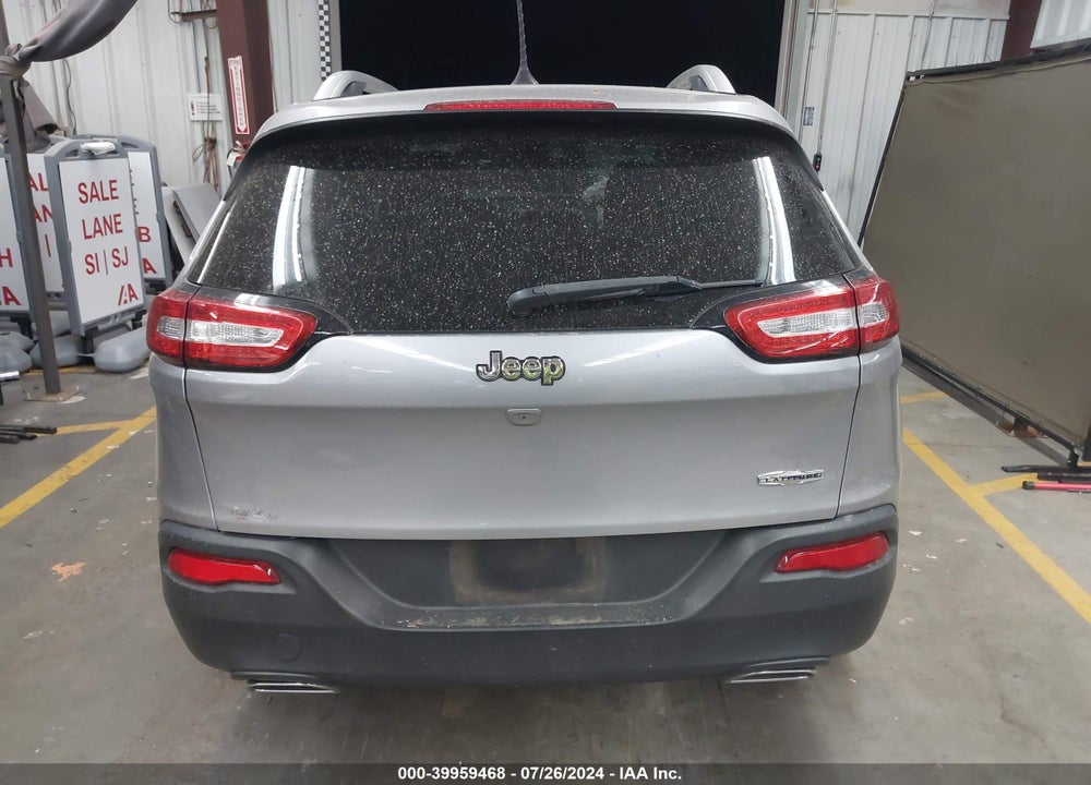 2018 JEEP CHEROKEE LATITUDE FWD VIN: 1C4PJLCX2JD576849
