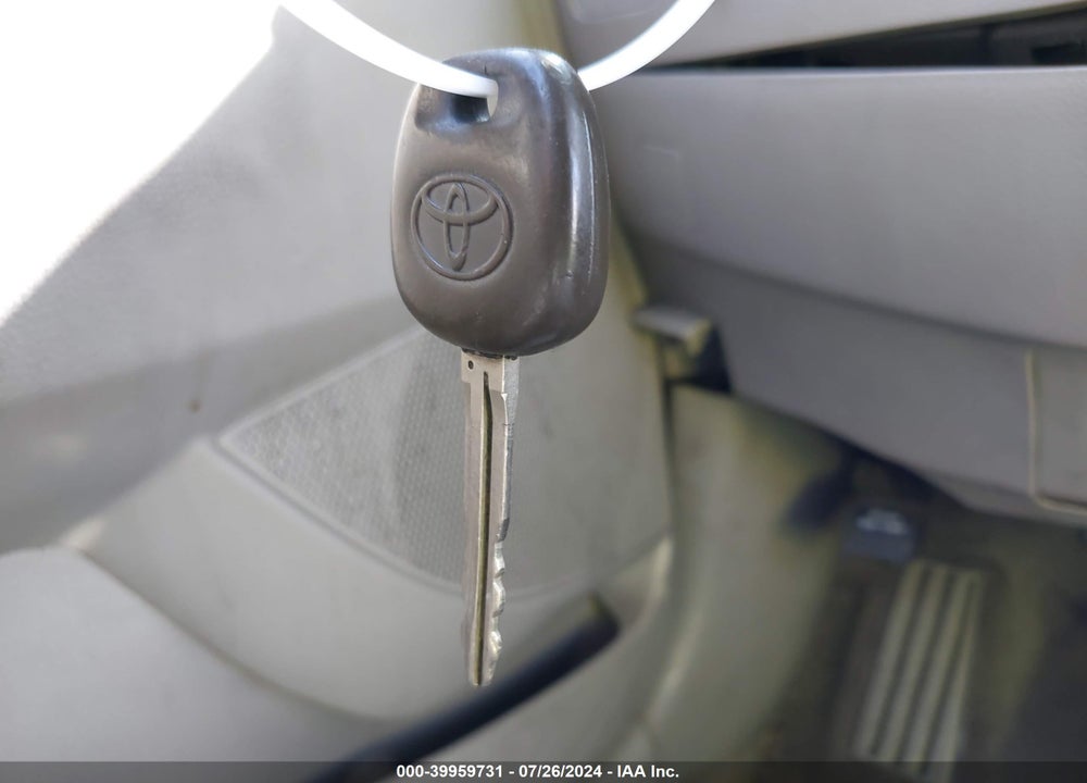 2007 TOYOTA CAMRY LE VIN: 4T1BE46KX7U035640
