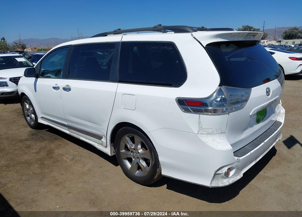 2013 TOYOTA SIENNA SE 8 PASSENGER VIN: 5TDXK3DC5DS310680