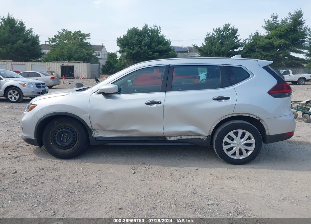 2018 NISSAN ROGUE S VIN: 5N1AT2MV4JC749795
