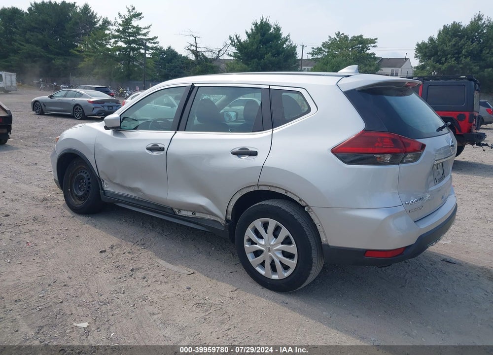 2018 NISSAN ROGUE S VIN: 5N1AT2MV4JC749795