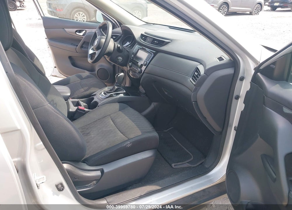 2018 NISSAN ROGUE S VIN: 5N1AT2MV4JC749795