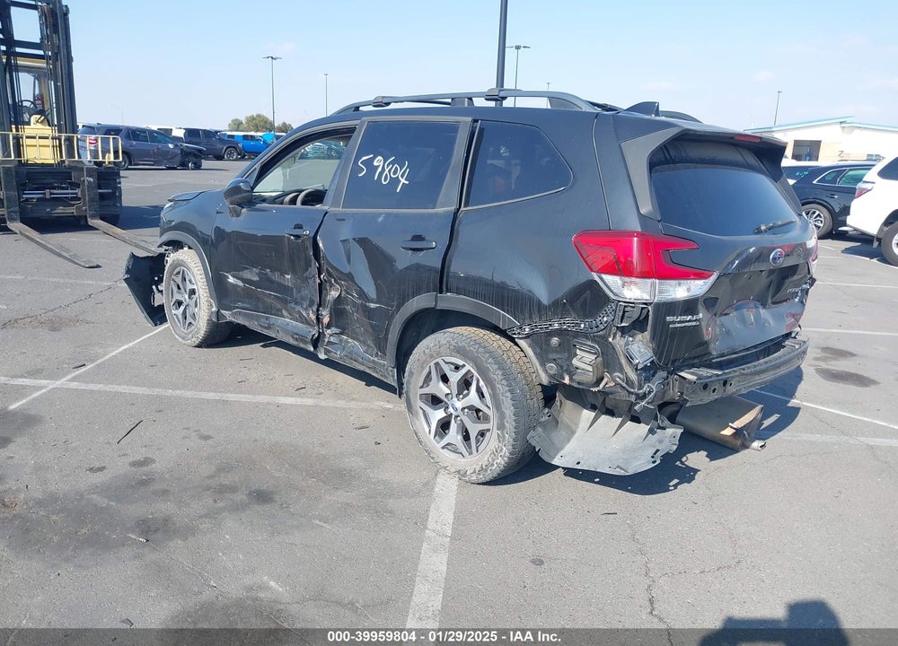2020 SUBARU FORESTER PREMIUM VIN: JF2SKAJCXLH556177