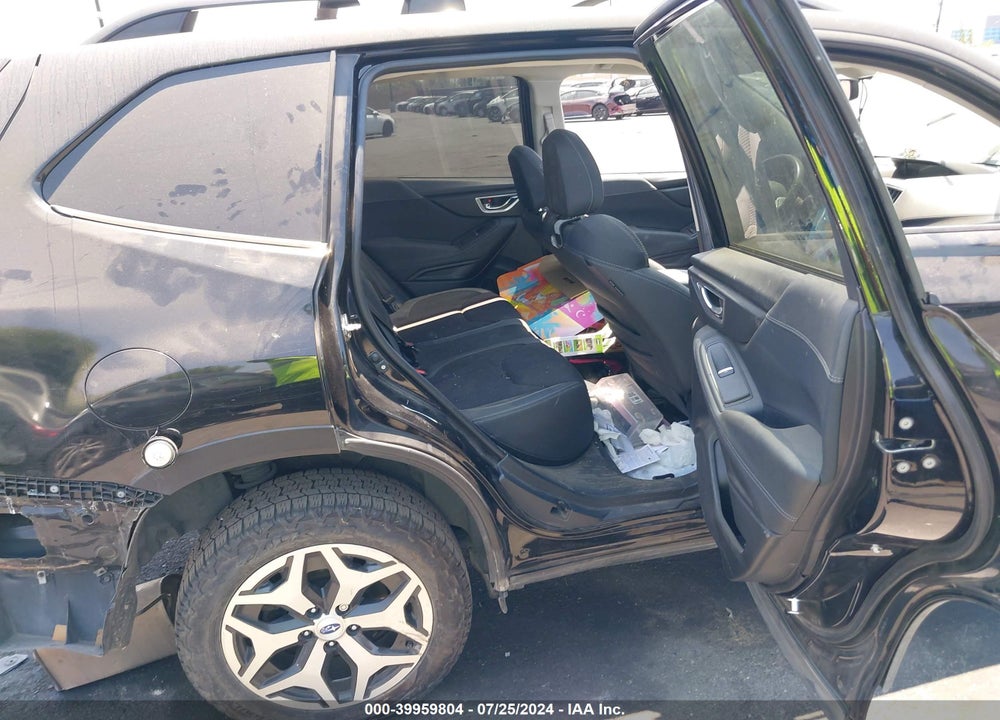 2020 SUBARU FORESTER PREMIUM VIN: JF2SKAJCXLH556177