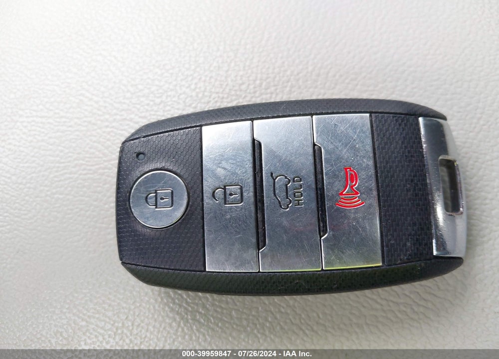 2020 KIA SORENTO 3.3L SX VIN: 5XYPKDA5XLG700066