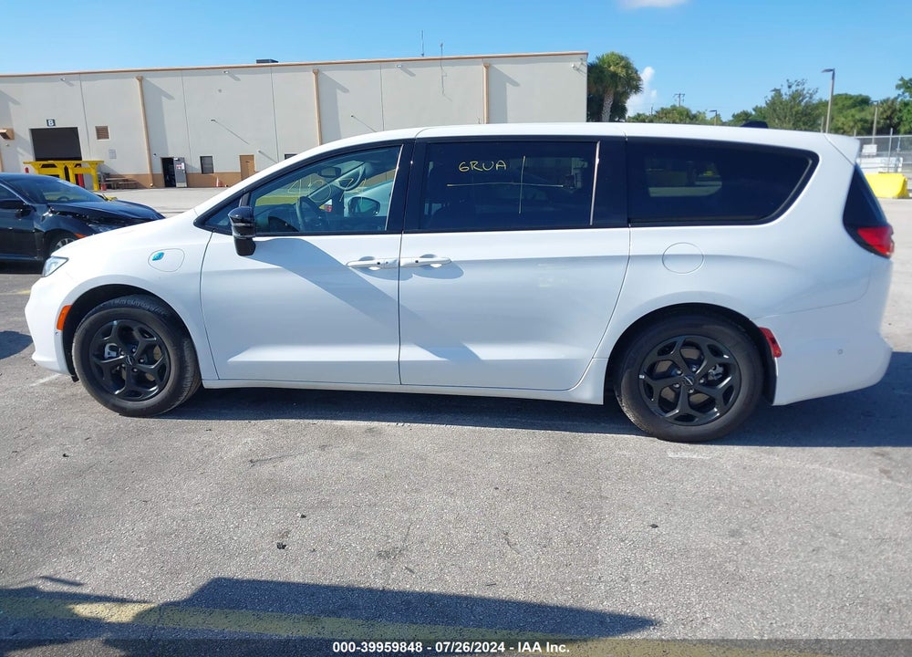 2024 CHRYSLER PACIFICA HYBRID SELECT VIN: 2C4RC1S79RR124074