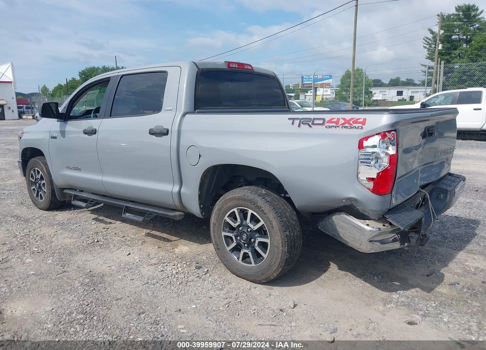 2019 TOYOTA TUNDRA SR5 5.7L V8 VIN: 5TFDW5F10KX867664