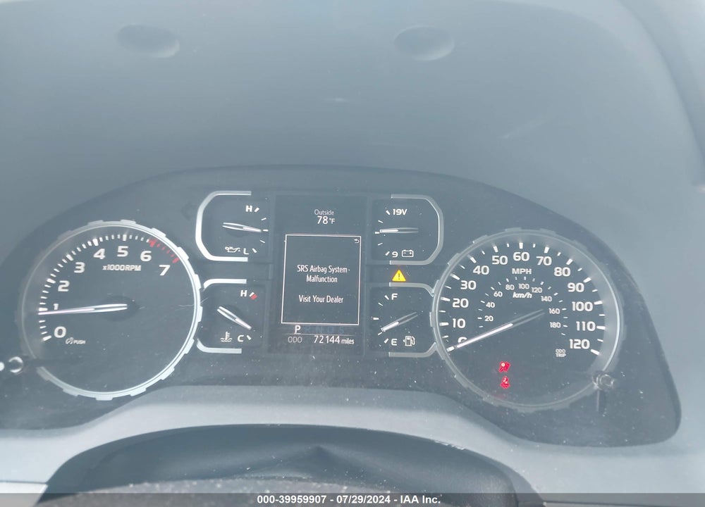 2019 TOYOTA TUNDRA SR5 5.7L V8 VIN: 5TFDW5F10KX867664