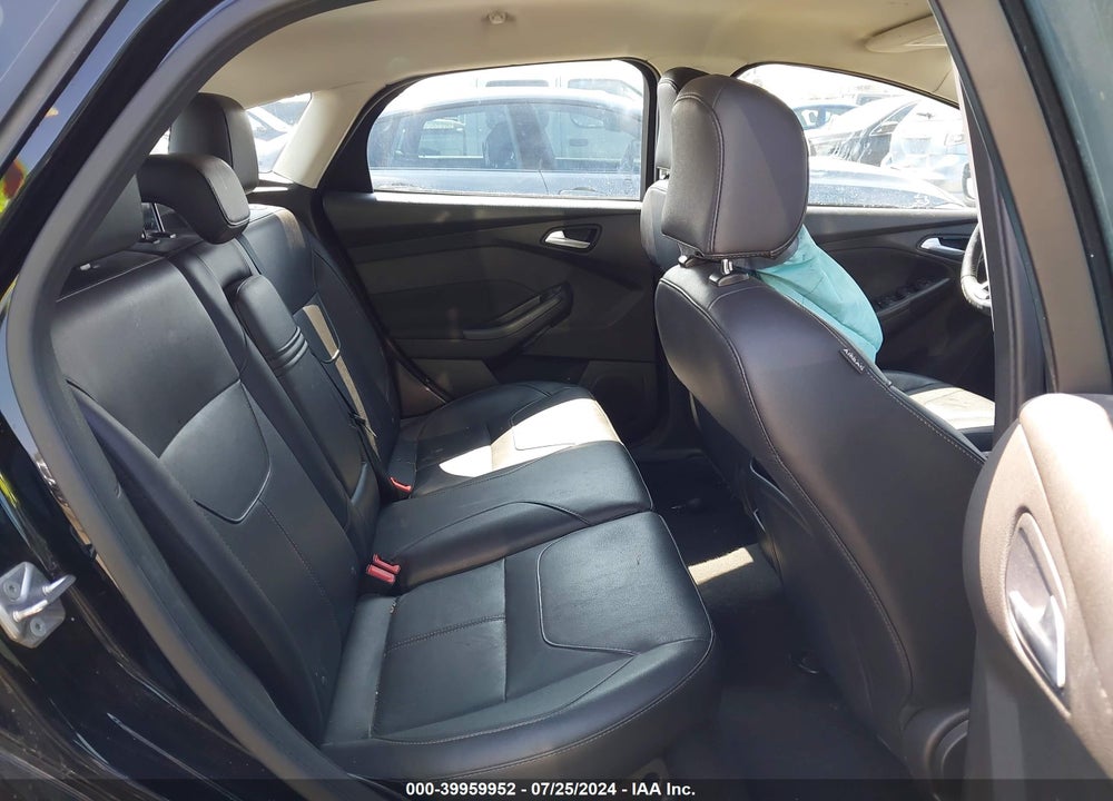 2016 FORD FOCUS SE VIN: 1FADP3K25GL286357