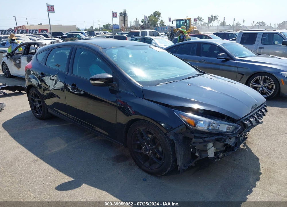 2016 FORD FOCUS SE VIN: 1FADP3K25GL286357