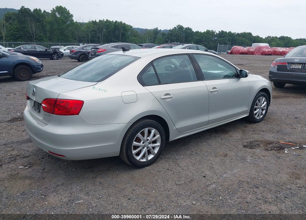 2011 VOLKSWAGEN JETTA 2.5L SE VIN: 3VWDZ7AJ0BM321010