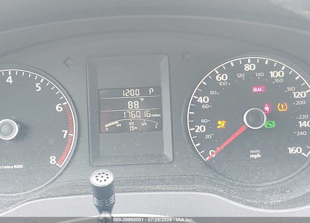 2011 VOLKSWAGEN JETTA 2.5L SE VIN: 3VWDZ7AJ0BM321010
