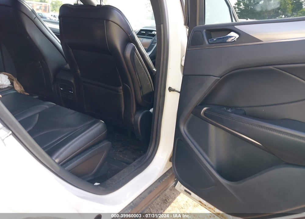 2017 LINCOLN MKC SELECT VIN: 5LMCJ2D96HUL23397