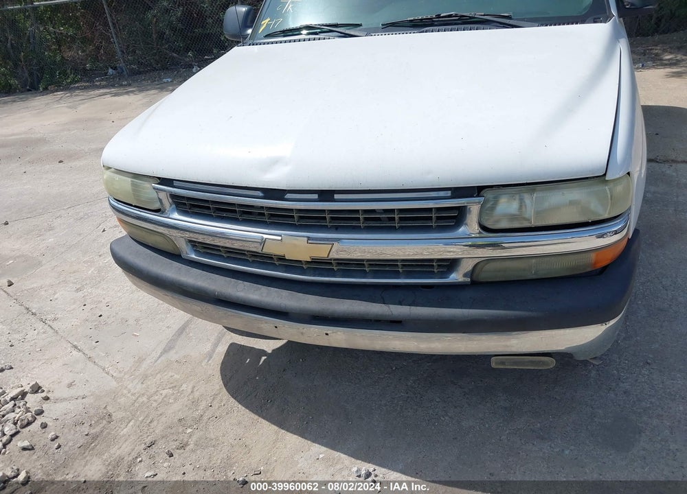 2002 CHEVROLET TAHOE LS VIN: 1GNEC13Z22R269149