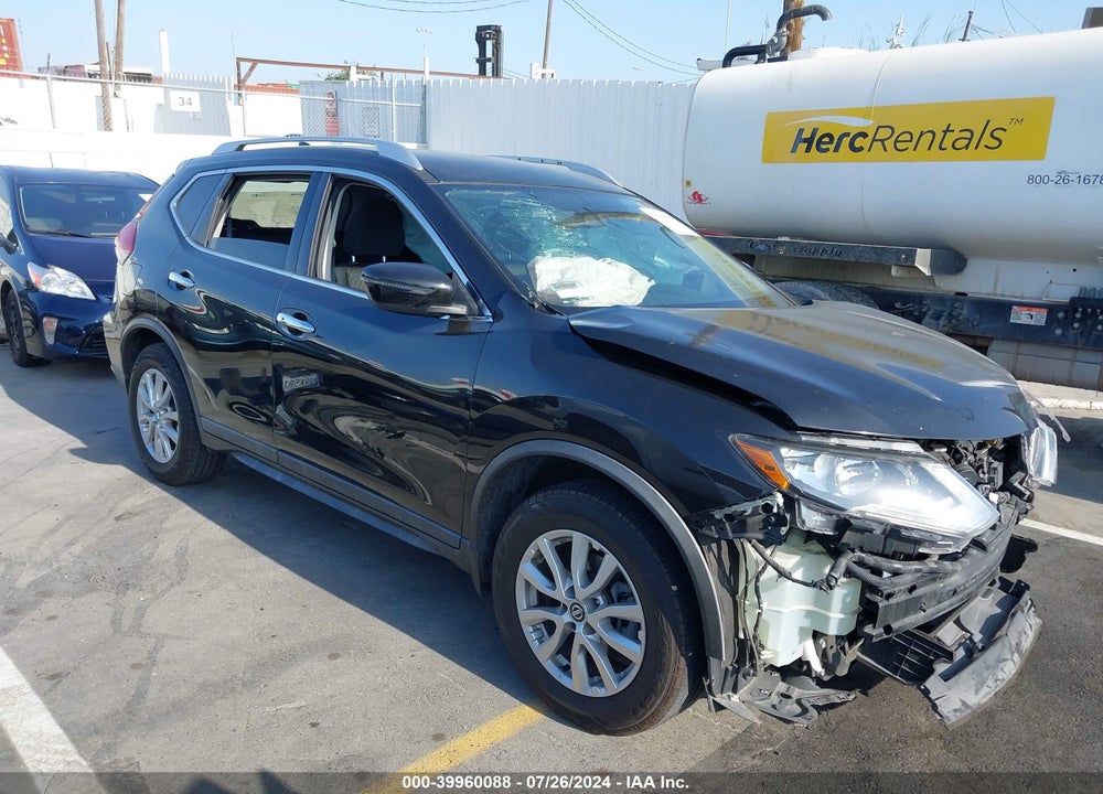 2017 NISSAN ROGUE SV VIN: KNMAT2MT8HP610615