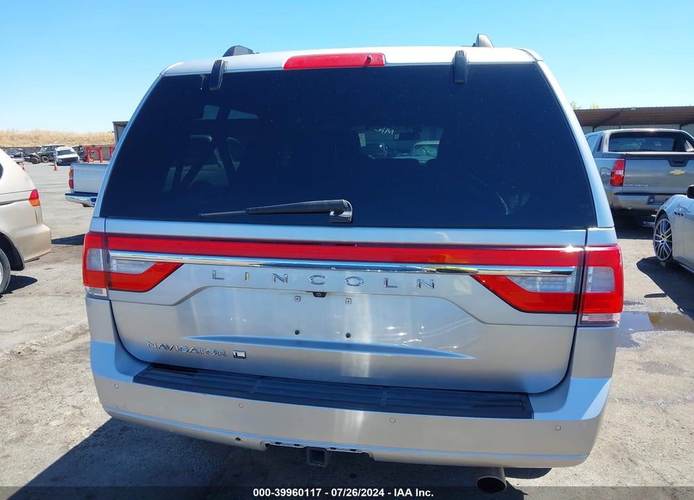 2017 LINCOLN NAVIGATOR L SELECT VIN: 5LMJJ3JTXHEL11969