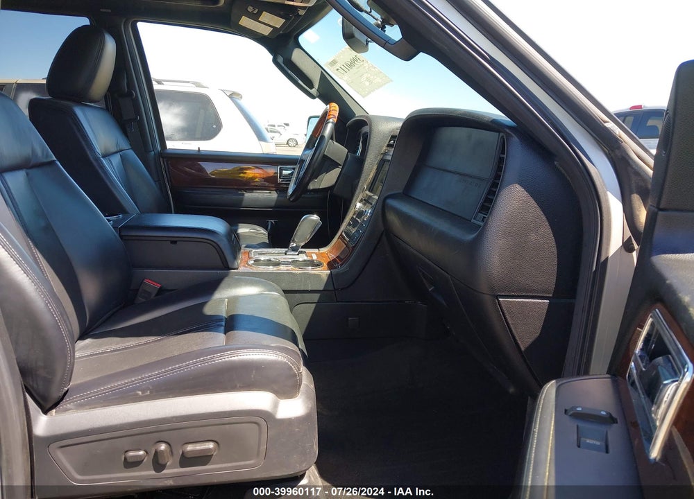 2017 LINCOLN NAVIGATOR L SELECT VIN: 5LMJJ3JTXHEL11969