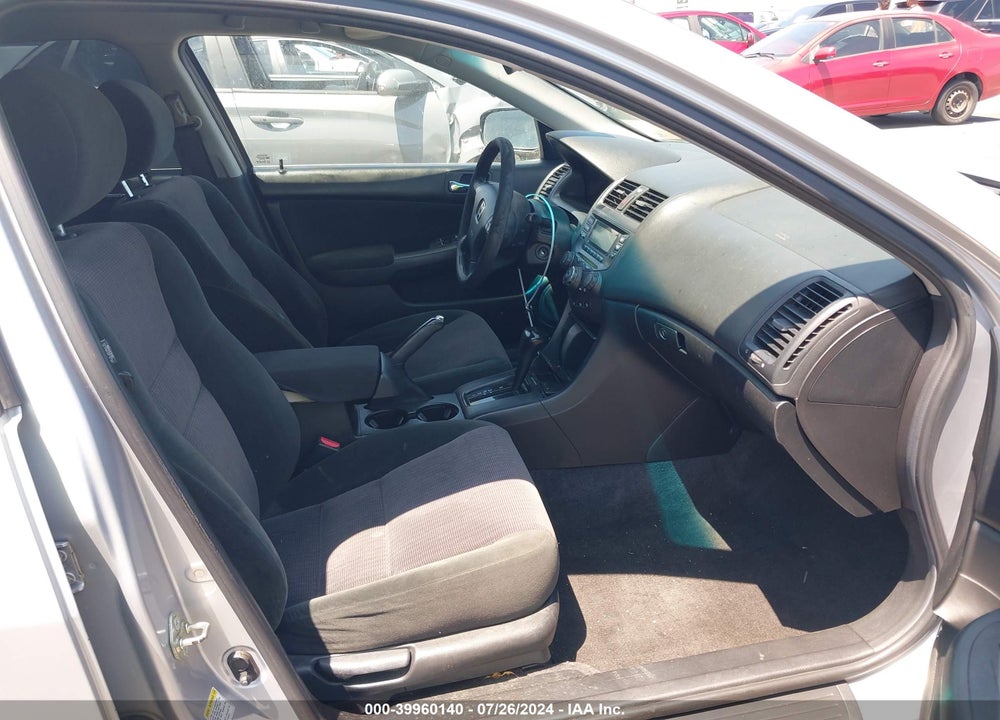 2005 HONDA ACCORD 2.4 LX VIN: 1HGCM564X5A080354