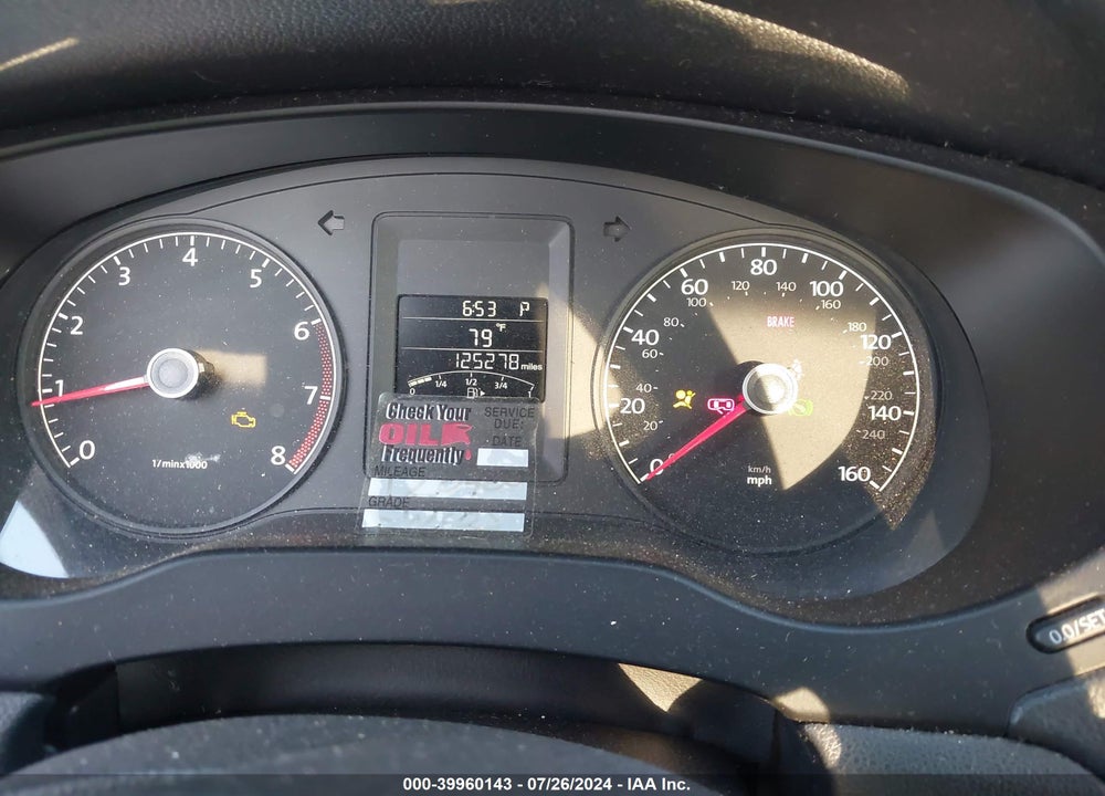 2011 VOLKSWAGEN JETTA 2.5L SE VIN: 3VWDZ7AJ4BM393277