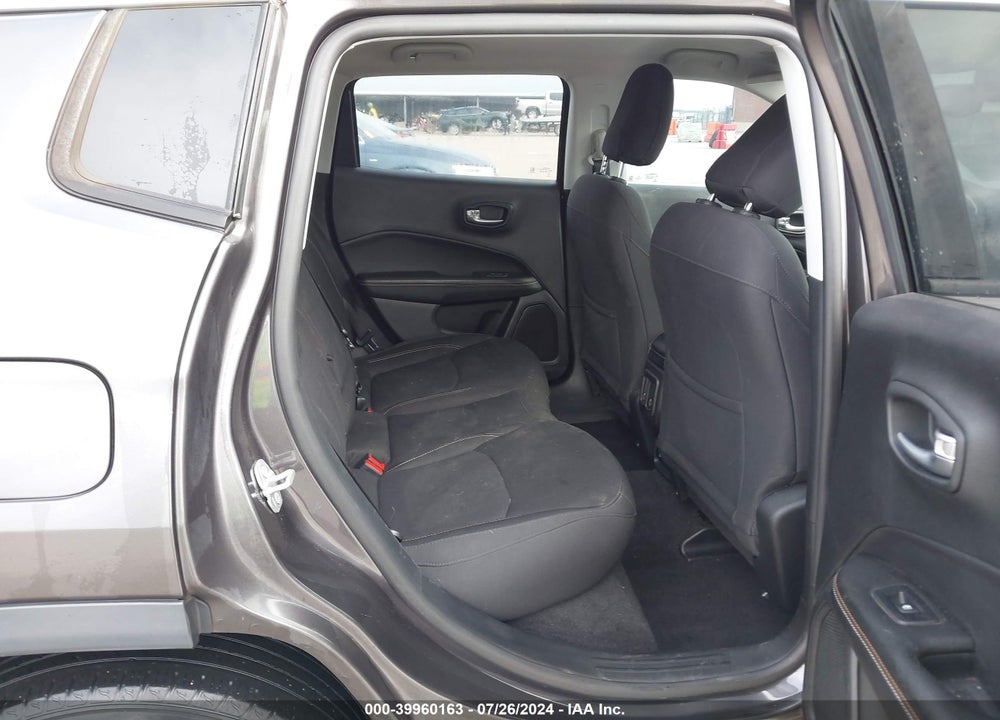 2019 JEEP COMPASS SPORT FWD VIN: 3C4NJCAB2KT613148