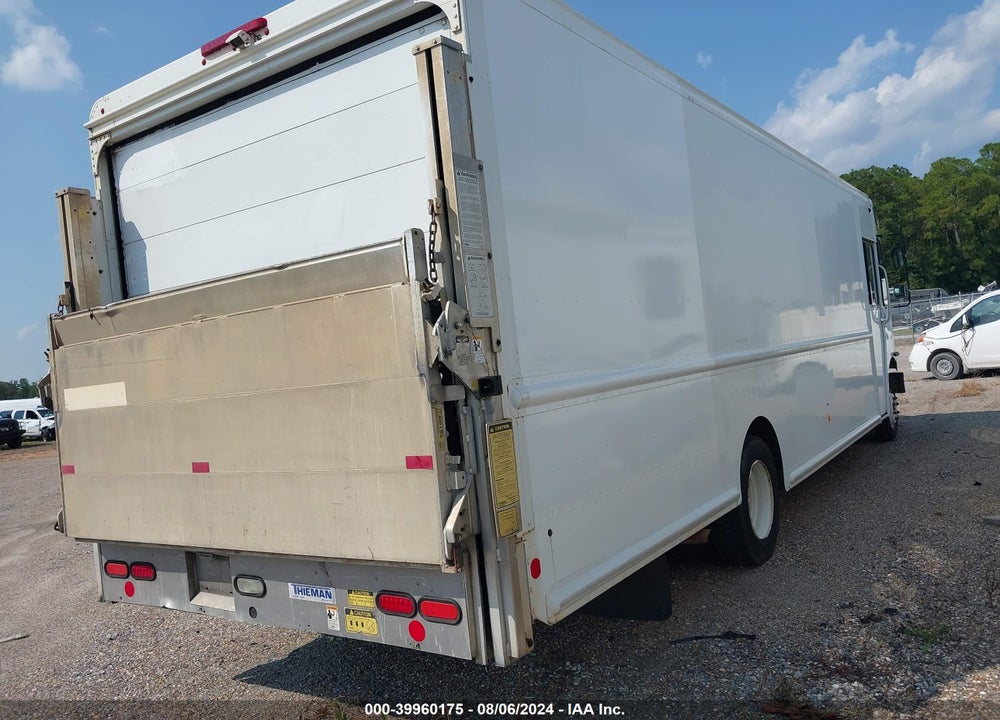 2012 FREIGHTLINER CHASSIS M LINE WALK-IN VAN VIN: 4UZAC3DV7CCBT7165