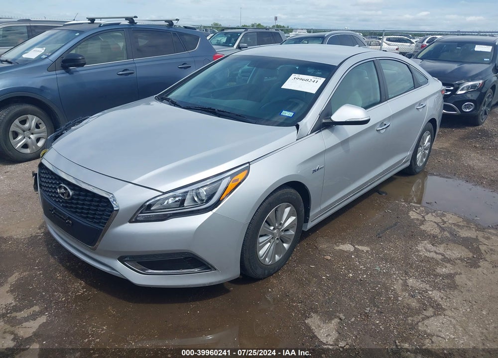 2016 HYUNDAI SONATA HYBRID SE VIN: KMHE24L1XGA028013
