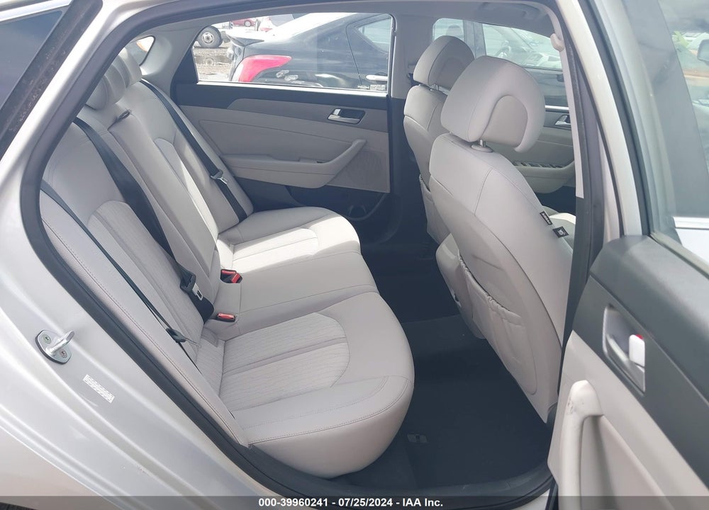 2016 HYUNDAI SONATA HYBRID SE VIN: KMHE24L1XGA028013
