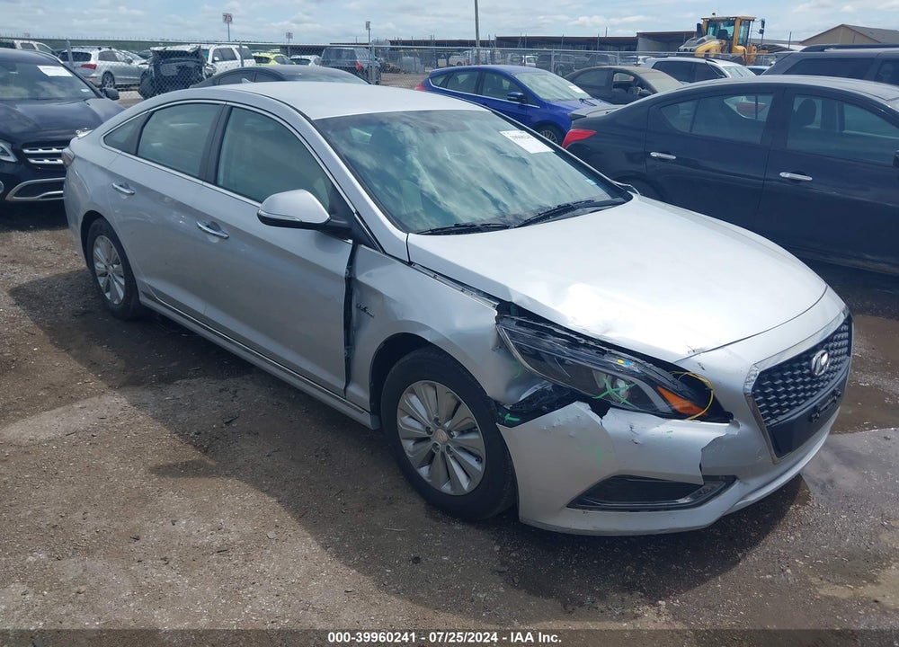 2016 HYUNDAI SONATA HYBRID SE VIN: KMHE24L1XGA028013