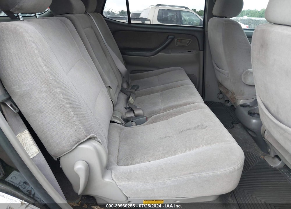 2002 TOYOTA SEQUOIA SR5 V8 VIN: 5TDBT44A72S134501