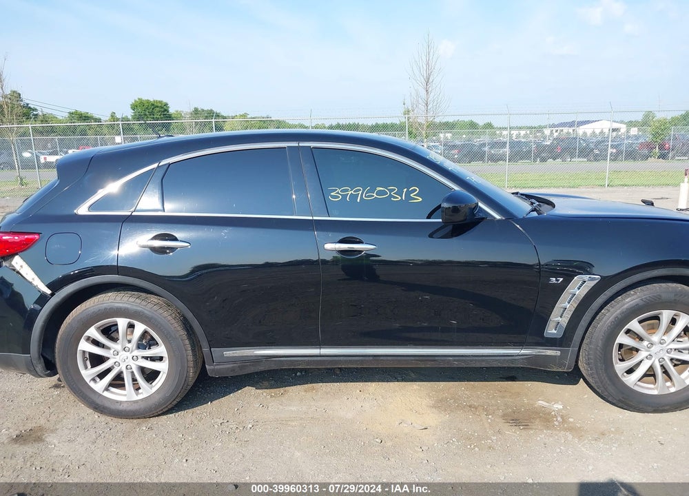 2017 INFINITI QX70 VIN: JN8CS1MU6HM141836