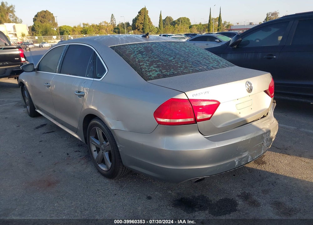 2012 VOLKSWAGEN PASSAT VIN: 1VWBP7A37CC055955