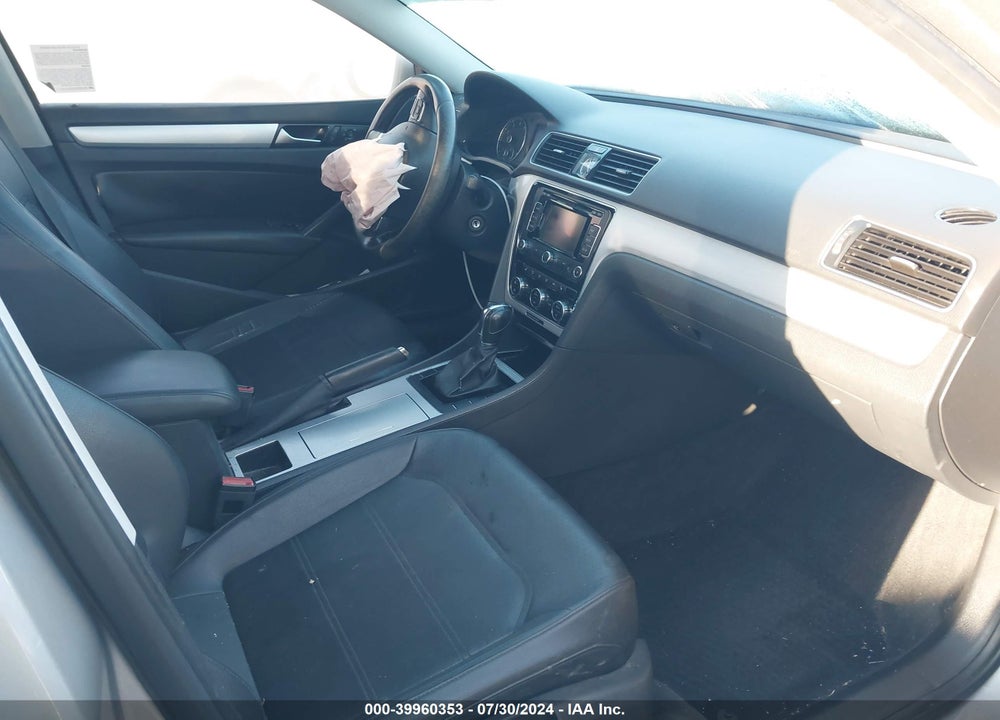 2012 VOLKSWAGEN PASSAT VIN: 1VWBP7A37CC055955