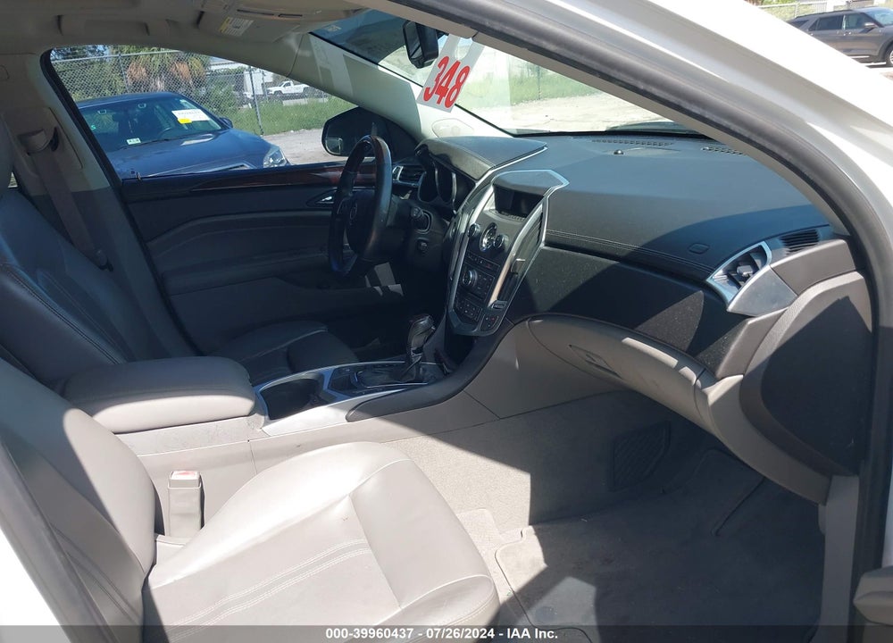 2011 CADILLAC SRX LUXURY COLLECTION VIN: 3GYFNAEY1BS592093