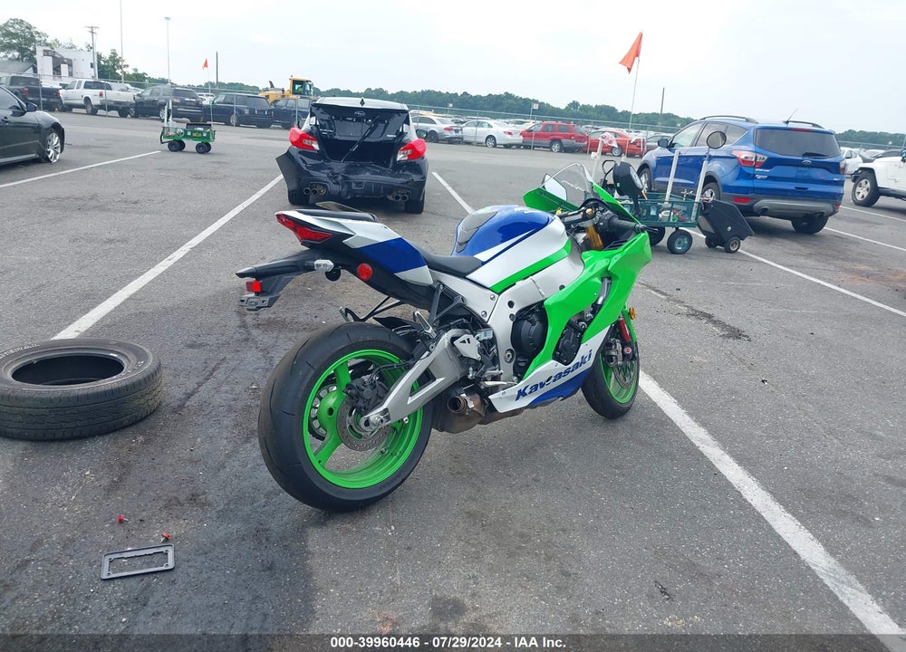 2024 KAWASAKI ZX1002 L VIN: JKBZXVL19RA012861
