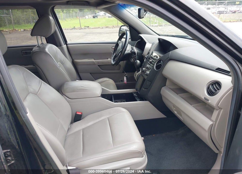2013 HONDA PILOT EX-L VIN: 5FNYF4H51DB012724