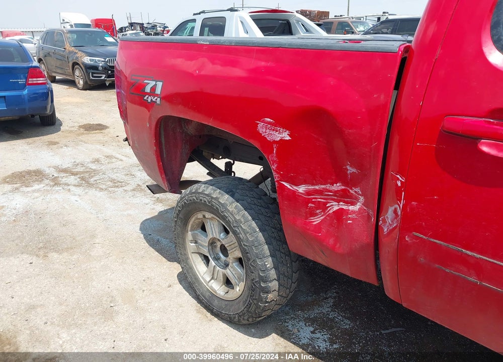 2013 CHEVROLET SILVERADO 1500 LT VIN: 3GCPKSE78DG260352