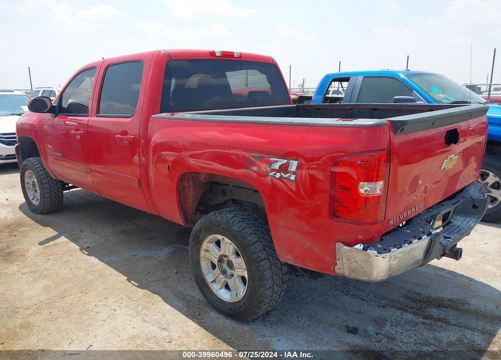 2013 CHEVROLET SILVERADO 1500 LT VIN: 3GCPKSE78DG260352