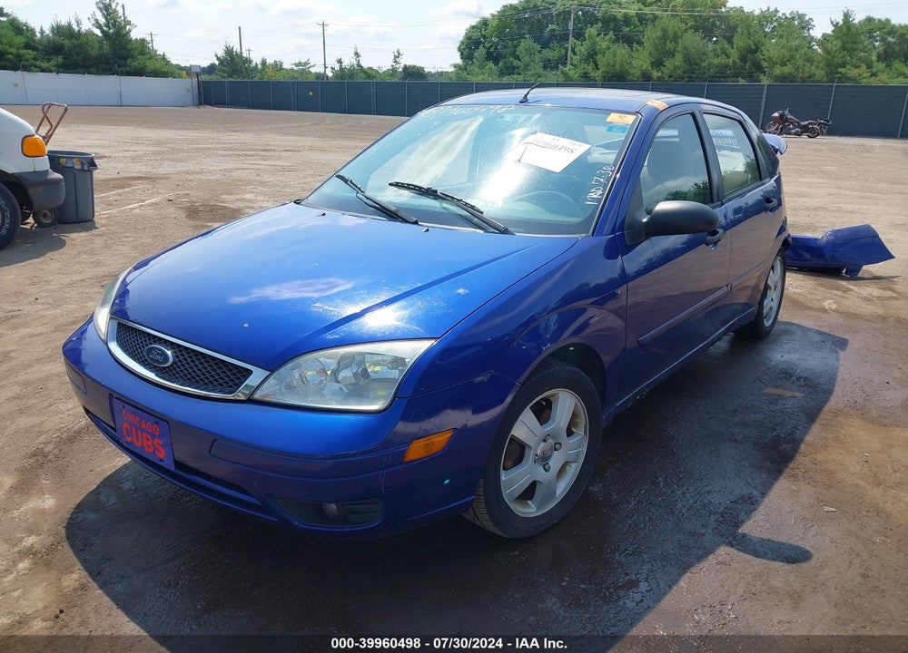 2005 FORD FOCUS ZX4 VIN: 1FAFP34N35W181893