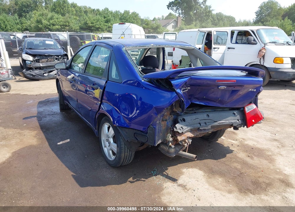 2005 FORD FOCUS ZX4 VIN: 1FAFP34N35W181893