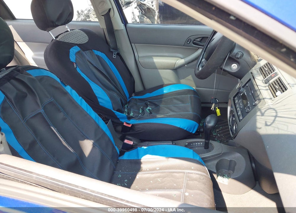 2005 FORD FOCUS ZX4 VIN: 1FAFP34N35W181893