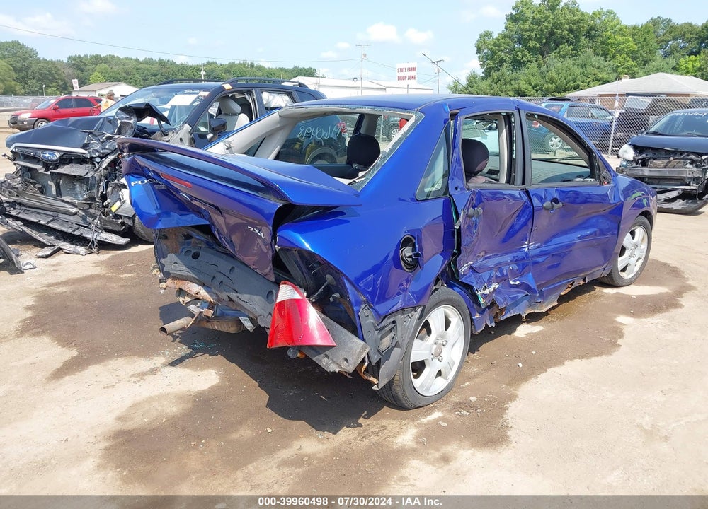 2005 FORD FOCUS ZX4 VIN: 1FAFP34N35W181893