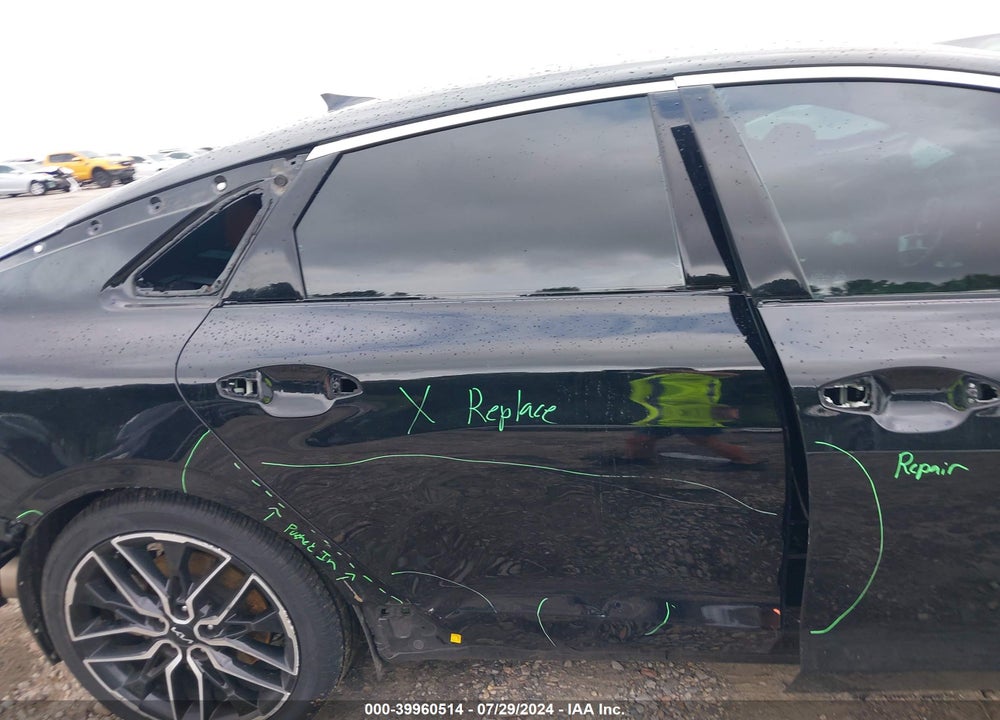 2023 KIA K5 GT VIN: 5XXG44J83PG227206
