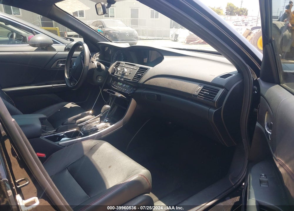 2017 HONDA ACCORD SPORT SE VIN: 1HGCR2F11HA127071