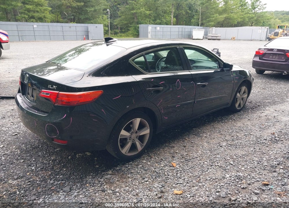 2013 ACURA ILX 2.0L VIN: 19VDE1F71DE000978