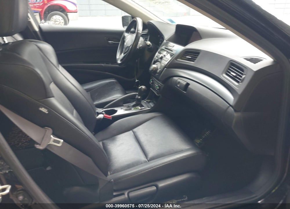 2013 ACURA ILX 2.0L VIN: 19VDE1F71DE000978