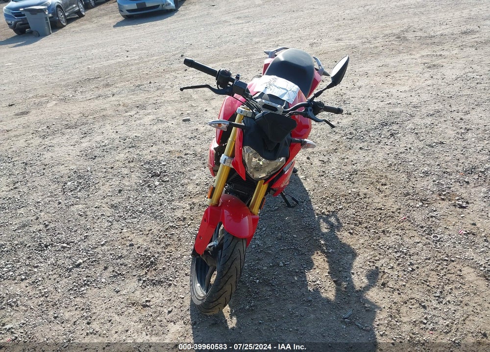 2019 BMW G310 R VIN: WB30G110XKR857428