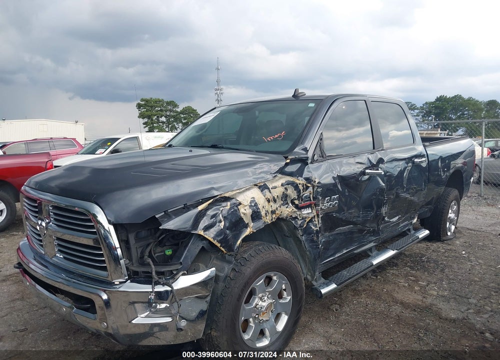 2018 RAM 2500 BIG HORN  4X2 6'4 BOX VIN: 3C6UR4DLXJG356236