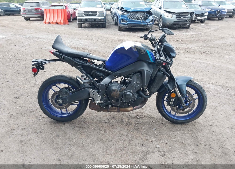 2023 YAMAHA MT09 VIN: JYARN71E1PA004568