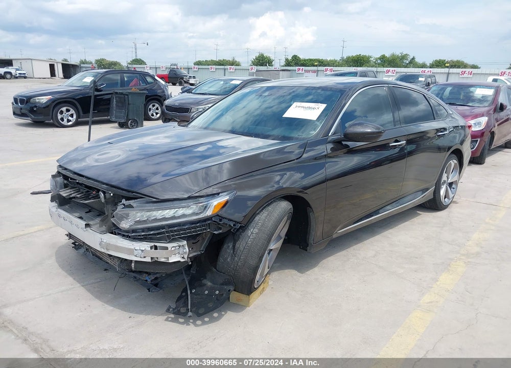 2018 HONDA ACCORD TOURING 2.0T VIN: 1HGCV2F96JA001523